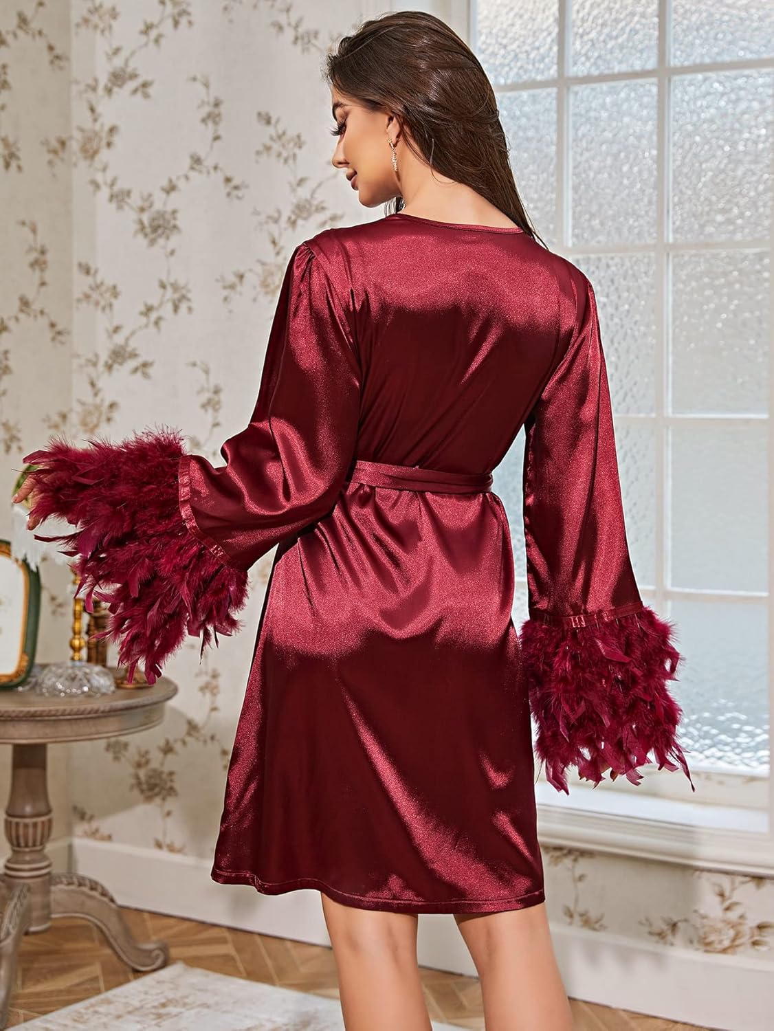 Plush Contrast Robe with Satin Belt – Elegant & Sophisticated Luxury